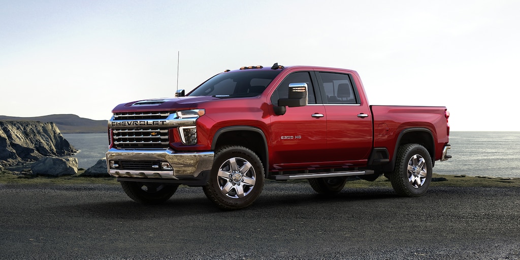 Camioneta Chevy Silverado HD 2021: perfil lateral delantero