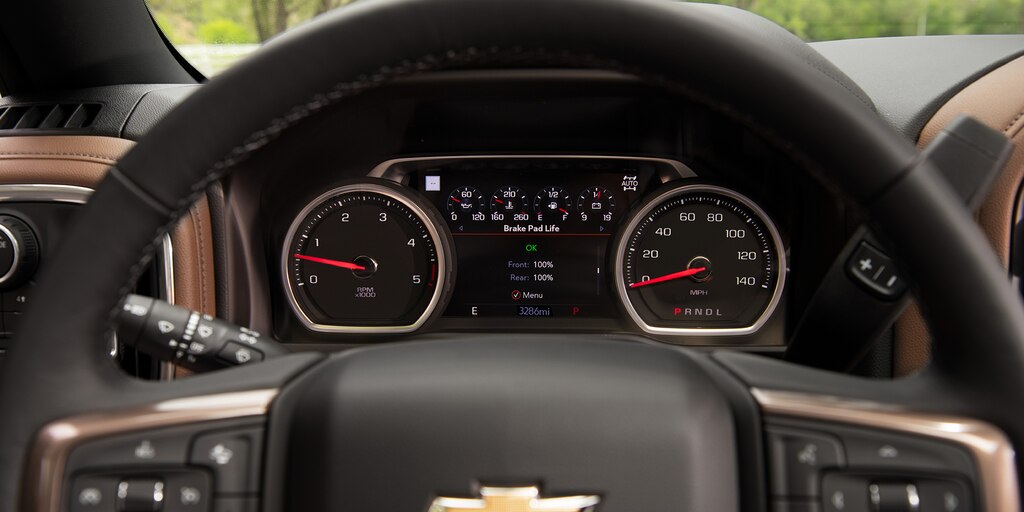 Camioneta Chevy Silverado HD 2021: sistema de información al conductor