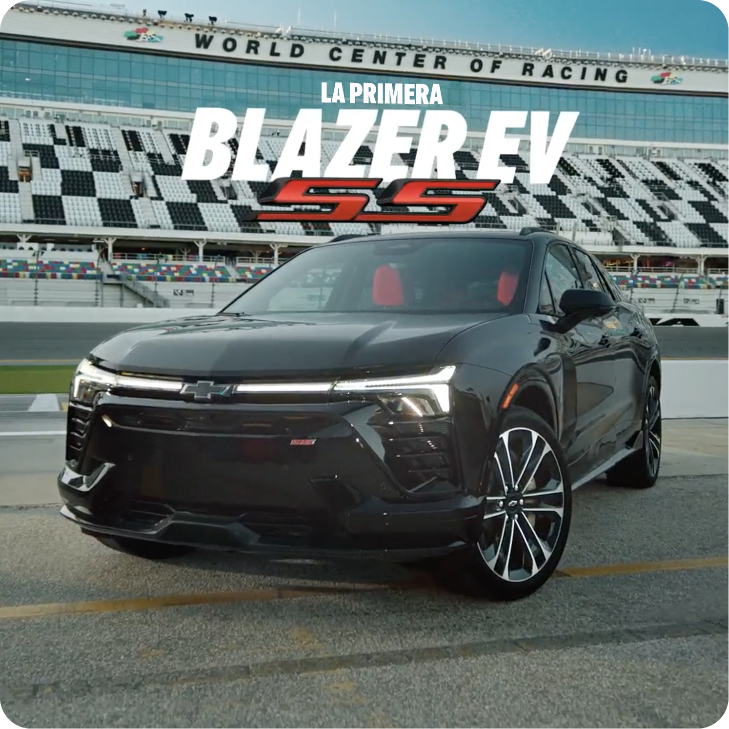 Auto de seguridad Chevy Blazer EV SS para la carrera Daytona 500 2025