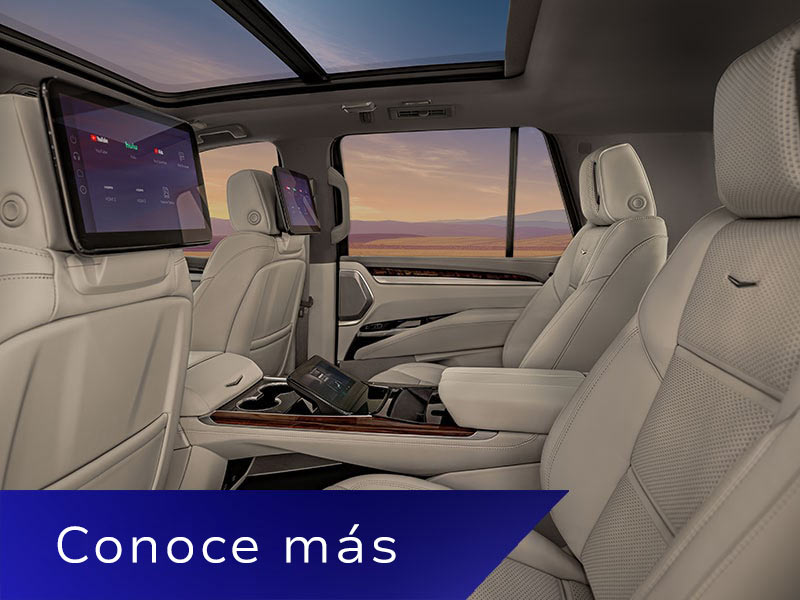 La segunda fila ejecutiva de Escalade 2026, con un bello atardecer de fondo