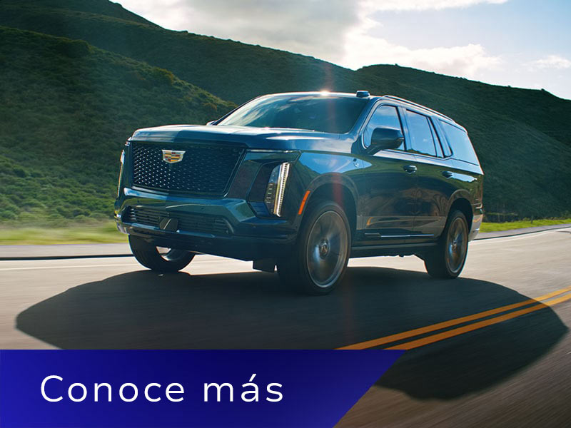 Cadillac Escalade 2026 Azul circulando por las montañas